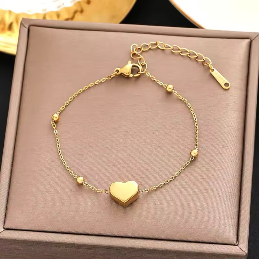 Gold Heart Charm Bracelet